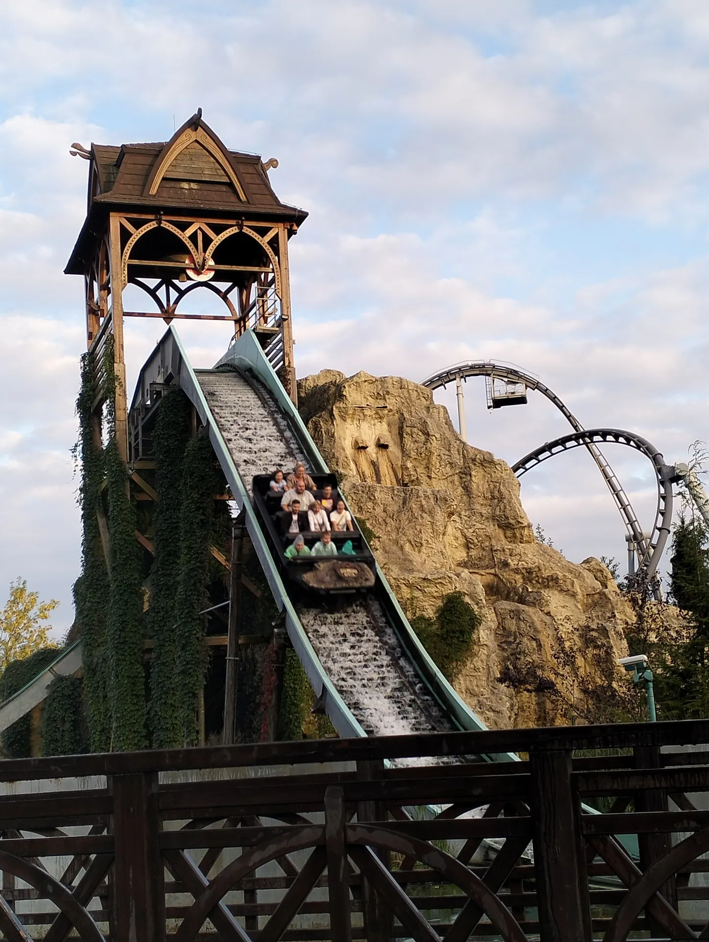 Legendia w Chorzowie – park rozrywki z 2- i 4-latkiem – zdjęcie 3