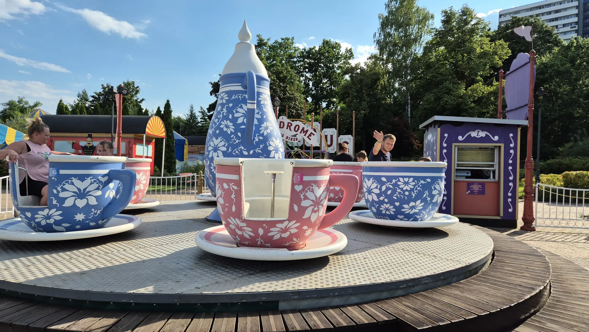 Legendia w Chorzowie – park rozrywki z 2- i 4-latkiem – zdjęcie 11