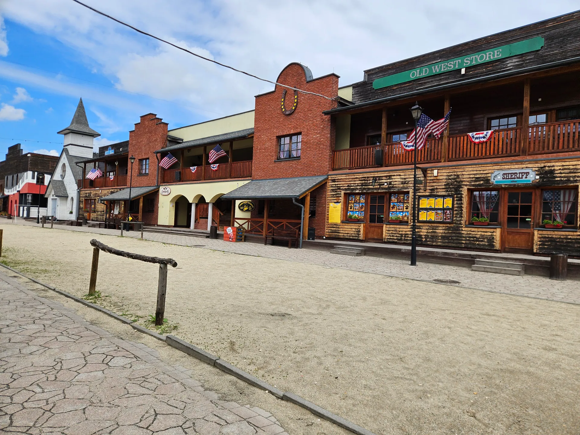 TwinPigs w Żorach – rodzinny park rozrywki – zdjęcie 13